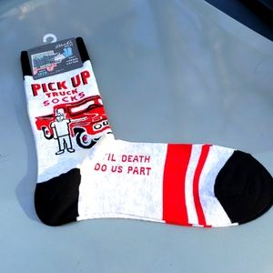 BLUE Q Pick Up Truck Socks Mens size 7-12  NEW Fathers Day Fun